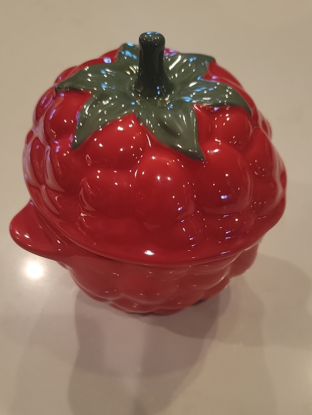 NWT Le Creuset Raspberry Cocotte